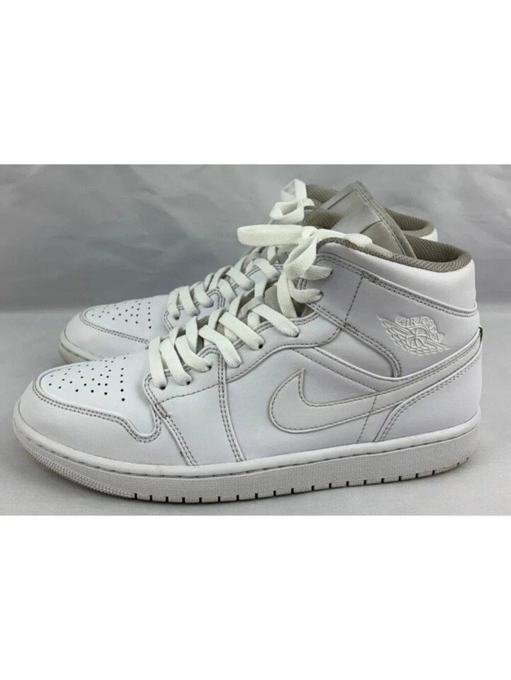 Air Jordan 1 Mid Triple White Men's US Size 11 Shoes 554724-136